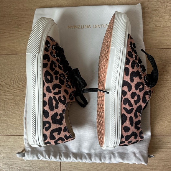 Stuart Weitzman Ollie Cheetah Canvas Sneaker (US 7) - Picture 4 of 8